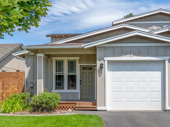 898 NE Hidden Valley Dr #1, Bend, OR 97701