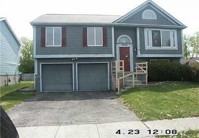 1st image of 2930 Arrowsmith Dr