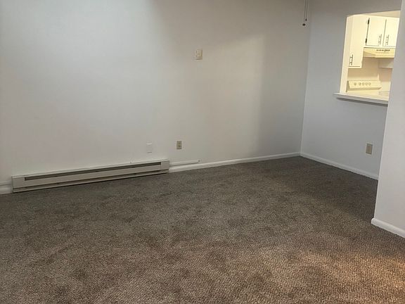 2nd image of 7472 Huntington Dr APT 2