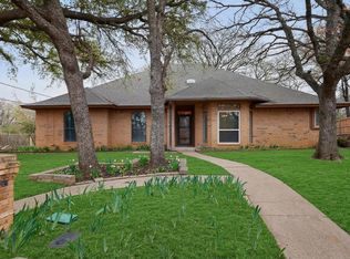 2908 Red Rock Dr, Arlington, TX 76017