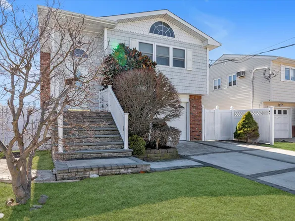 3630 Marinor Street, Seaford, NY 11783