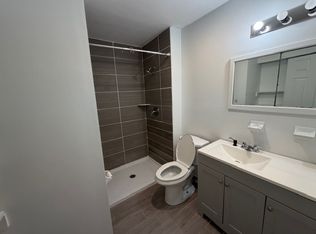 50 Greenhouse Rd #1, Bridgeport, CT 06606