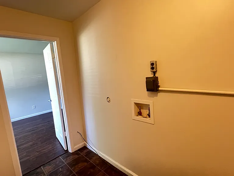 824 Loyola Dr #824 — Photo 20