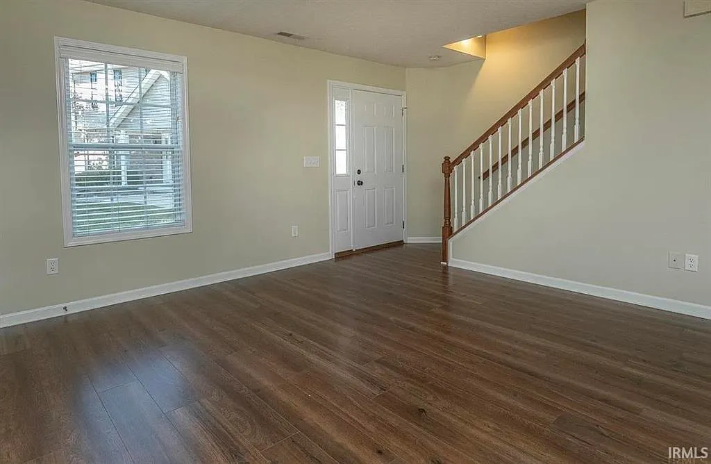 2 bed, 2.5 bath, 1280 sqft, $1,650 — Photo 2