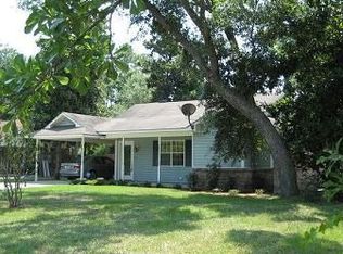 1205 Margaret St, Ocean Springs, MS 39564