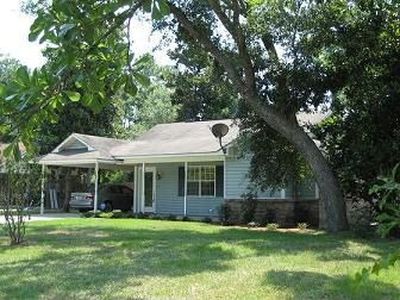 1205 Margaret St, Ocean Springs, MS, 39564