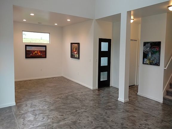 4th image of 3709 Deakon Dr