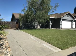 143 Fallen Leaf Dr, Vacaville, CA 95687