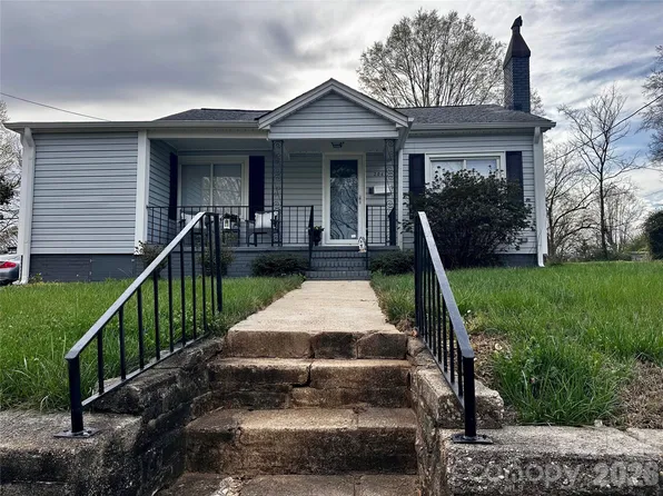 206 Bates Ave, Cherryville, NC 28021