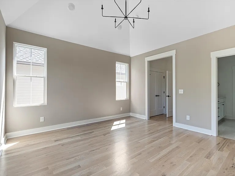 2830 Clifton Ave — Photo 30