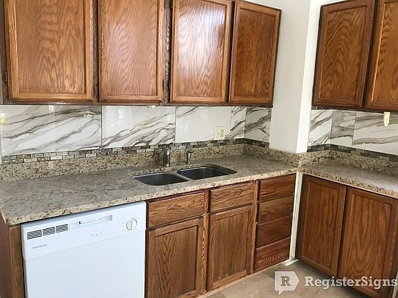 3rd image of 2524 W Fullerton Ave APT 2F