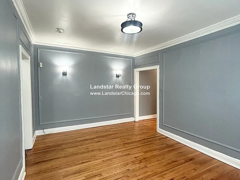 118 S Austin Blvd #1 — Photo 6