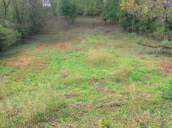 3769 Moss Rose Dr, Nashville, TN 37216