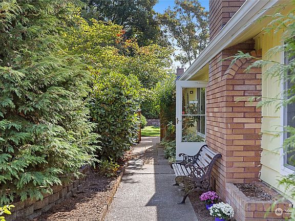 3rd image of 14014 Evanston Avenue N