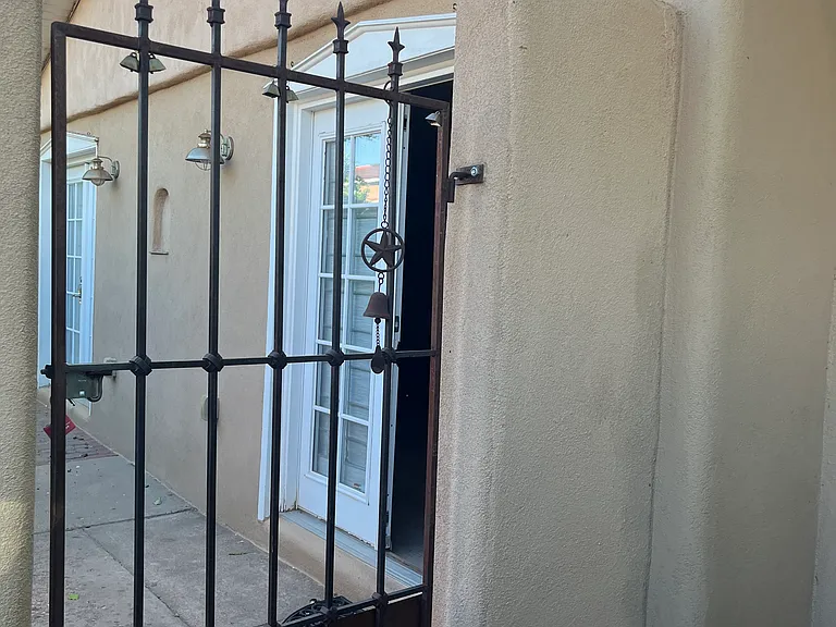 1900 Sombra Ct — Photo 5