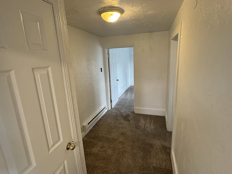 735 W 400 N #3 — Photo 8