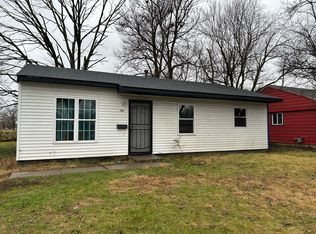 1002 Moore St, Danville, IL 61832