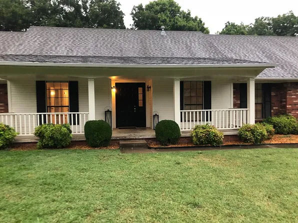 2602 Parkwood Dr, Claremore, OK 74017