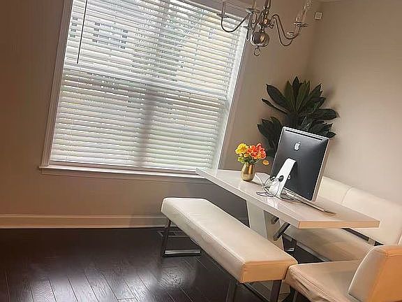 4th image of 3038 Mia Ln
