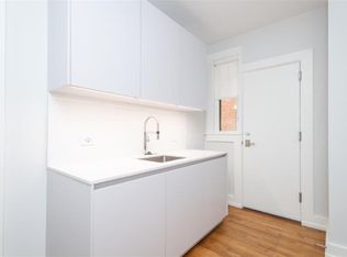 19 Forest St APT 2, Cambridge, MA 02140