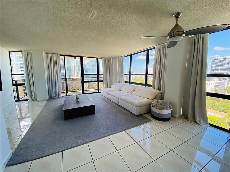 1st image of 600 NE 36th St APT 1921