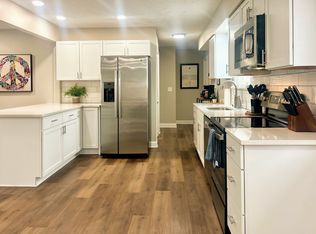 329 Catherine Dr, Westfield, IN