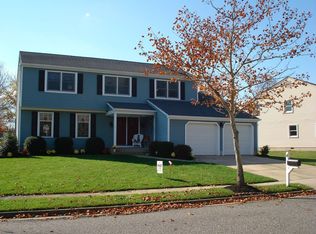 4 Cardinal Ct, Marlton, NJ 08053