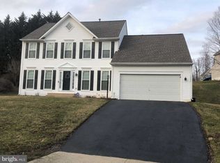 15679 Bloomfield Dr, Woodbridge, VA 22193