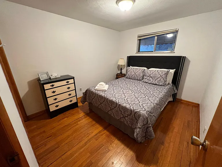 310 Pine St — Photo 4