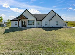 356 Scenic Wood Dr, Azle, TX 76020