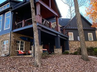 332 Grand Overlook Dr, Seneca, SC 29678