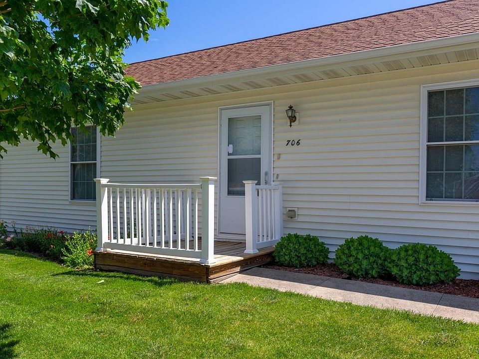 2nd image of 706 5th St