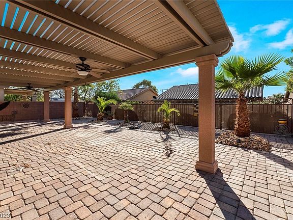 2nd image of 5985 Corbin Ave