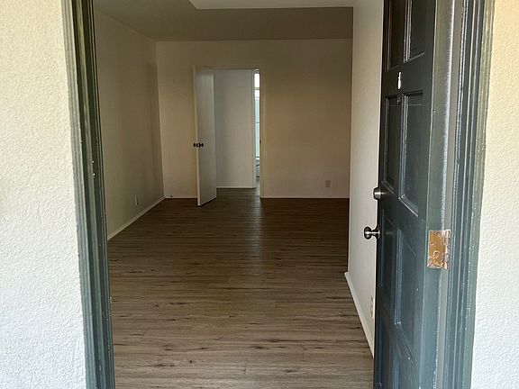 4th image of 834 2nd St #3532613