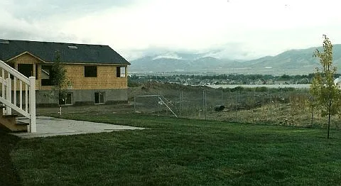 2894 S Hunter Crest Dr — Photo 2