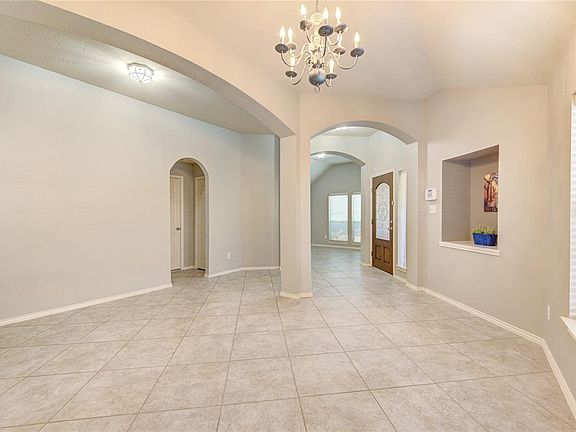 5th image of 4602 Red Lake Ln