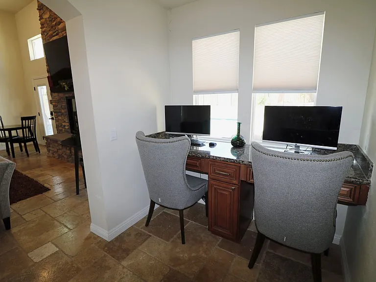 Santa Barbara Luxury Apartment Homes — Photo 57