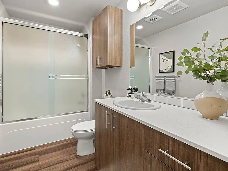 Mila Rose Apartments — Photo 6