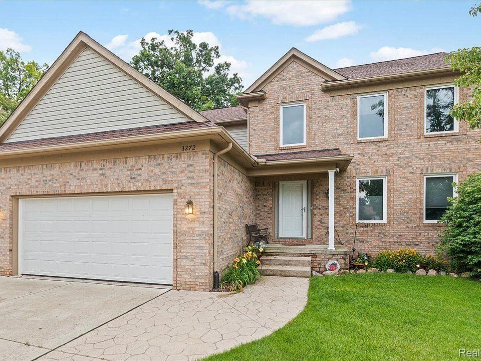 1st image of 3272 Hickory Dr