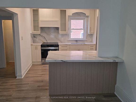 5th image of 103 Arden Ave