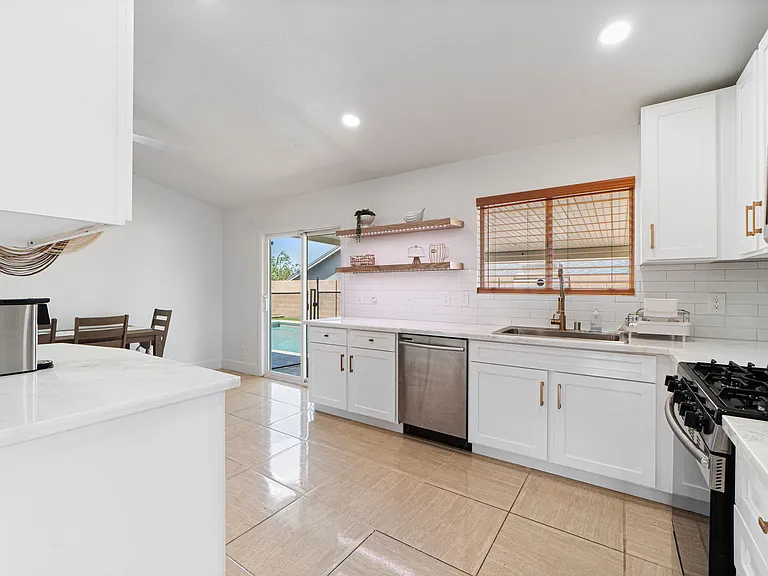 329 Wintercress Dr — Photo 12