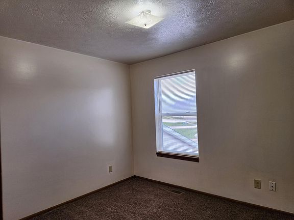 2nd image of 903 Cedar Run Ct NW