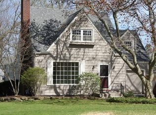 16 Ohio Ave, Poland, OH 44514