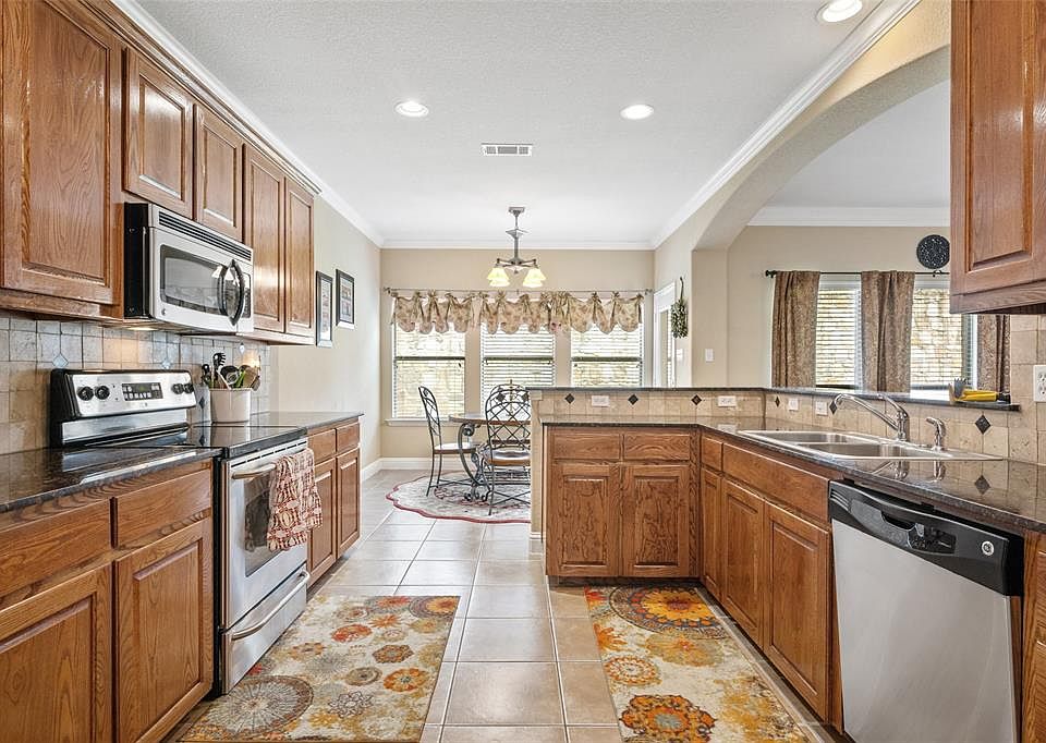 1st image of 106 Muirfield Dr