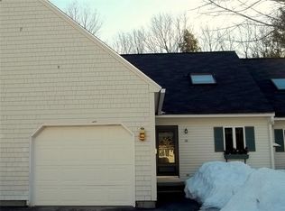 20 Chickadee Ln #20, Kennebunk, ME 04043