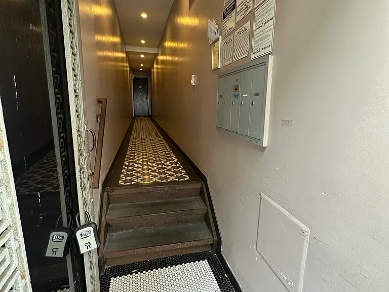 840 Franklin Ave #1R — Photo 2