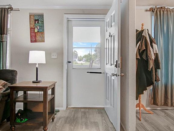 4th image of 2335 W Norman Cir