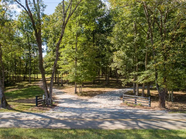 5 Wheeler Rd, McMinnville, TN 37110