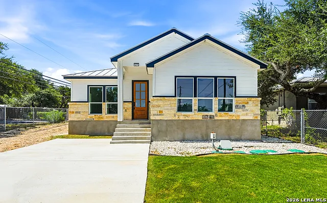 1275 Dawnridge Dr