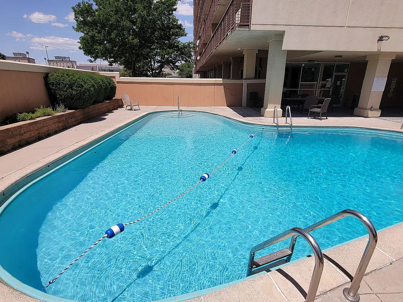 1 bed, 670 sqft, $1,600 — Photo 3